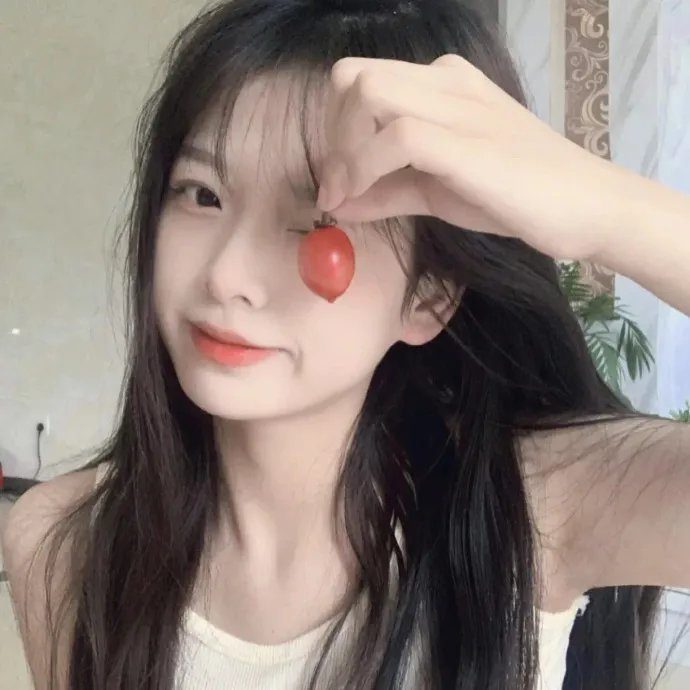 艳女新装
